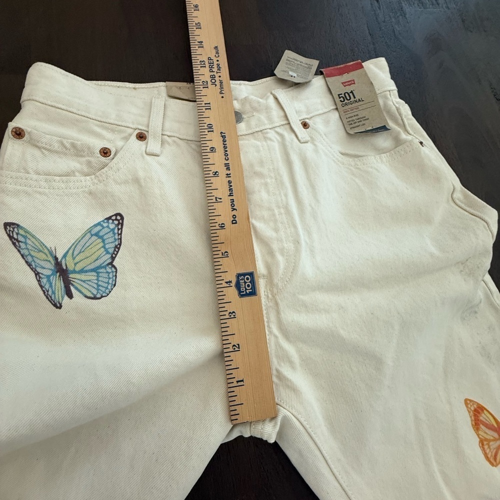 Levi's 501 Original high rise straight leg cream Jeans with Colorful Butterfly - Picture 9 of 10